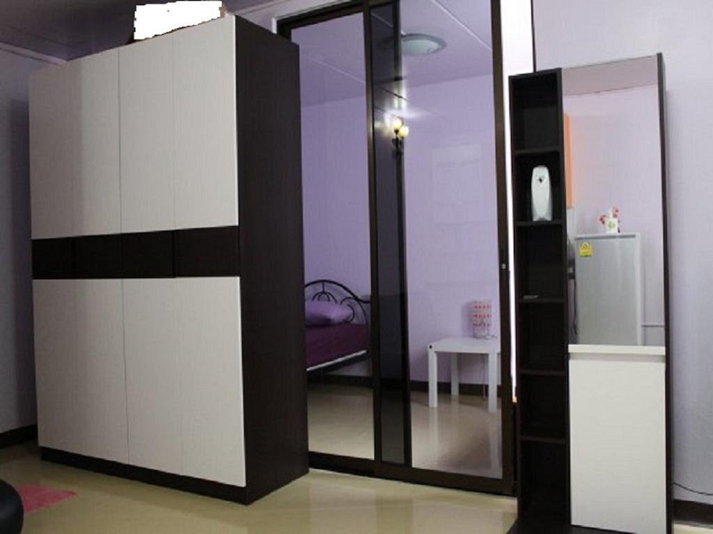 Impact Muang Thong Thani Service Condominium Bangkok Exterior photo